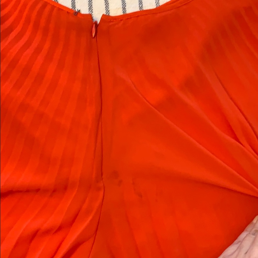 GUC BCBGeneration Red Orange Pleated Skort - Picture 5 of 6